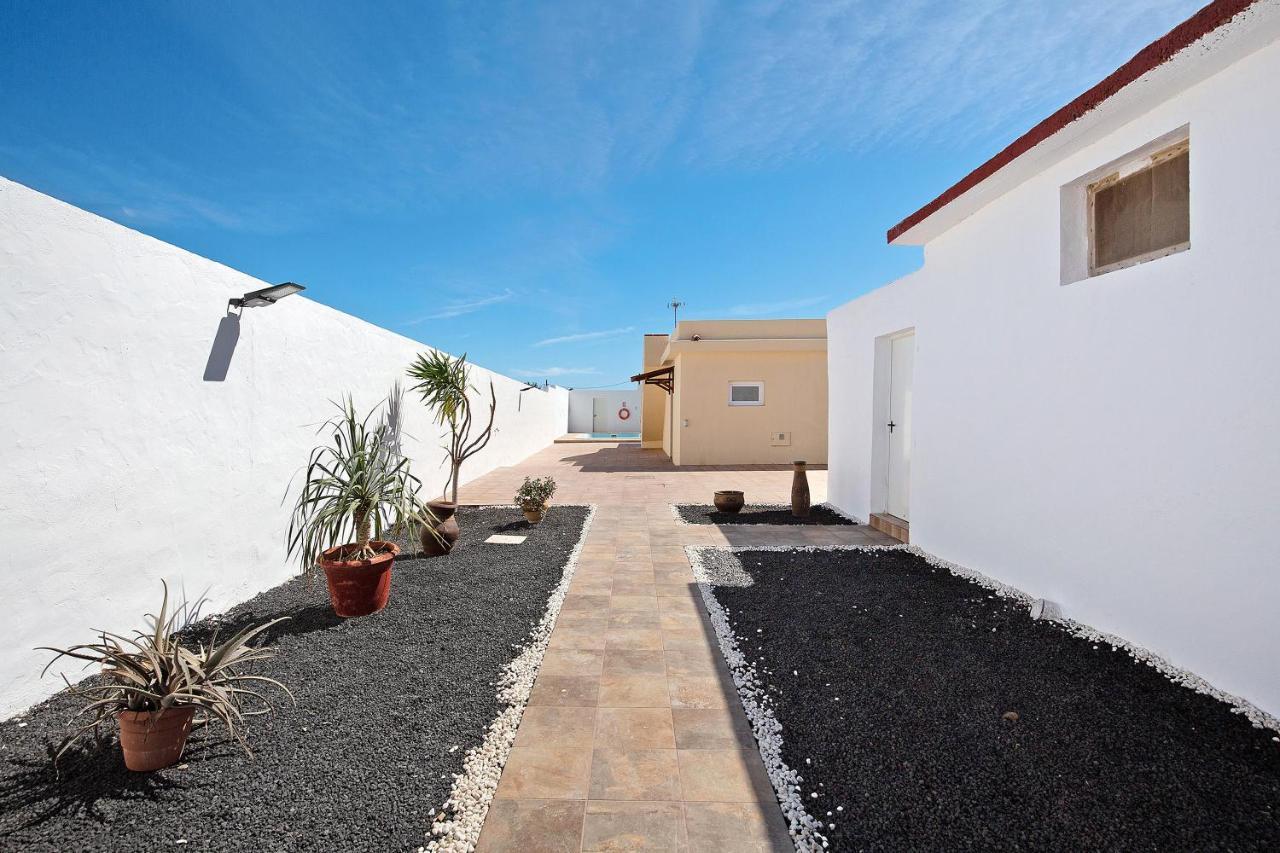 Casa Vieja Villa Puerto del Rosario  Exteriör bild